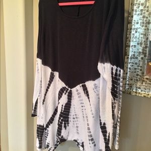Cotton knit tie dye tunic. Excellent condition!
